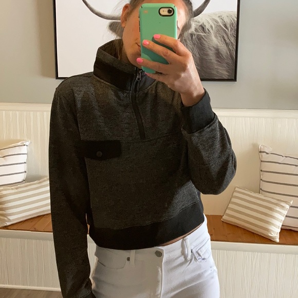 🧁Shameless🧁 crop fleece - Picture 3 of 7